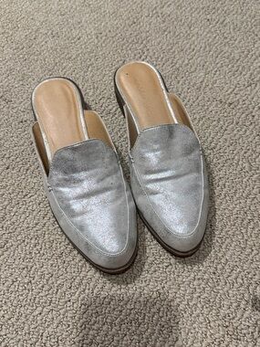 Metallic Silver Women's Slip-On Mules